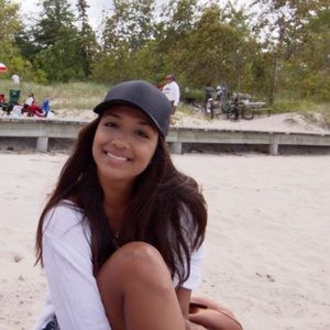 Meet your Posher, Francis